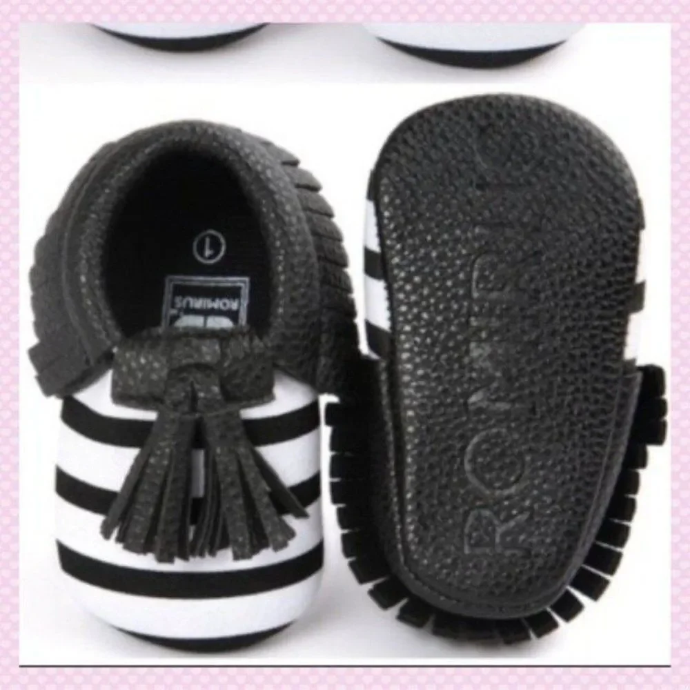 NWT, Baby/Toddler Striped Moccasin Booties - Picture 2 of 2